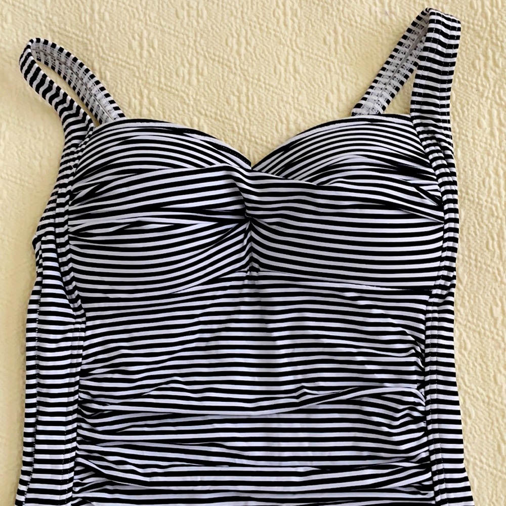 Bond-eye Australia one piece swimsuit